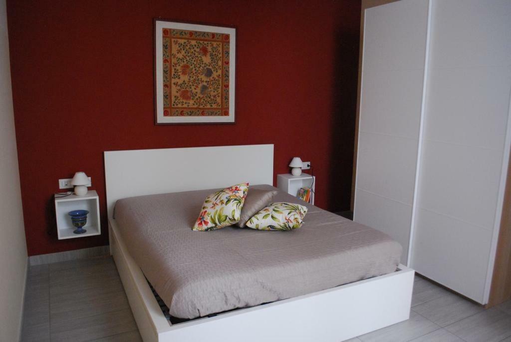 Martihouse Apartment กาญารี ภายนอก รูปภาพ